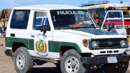 Перевозивший деньги самолет ВВС Боливии упал на оживленную дорогу местного города