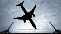 Израиль закрыл воздушное пространство после ударов по Тегерану