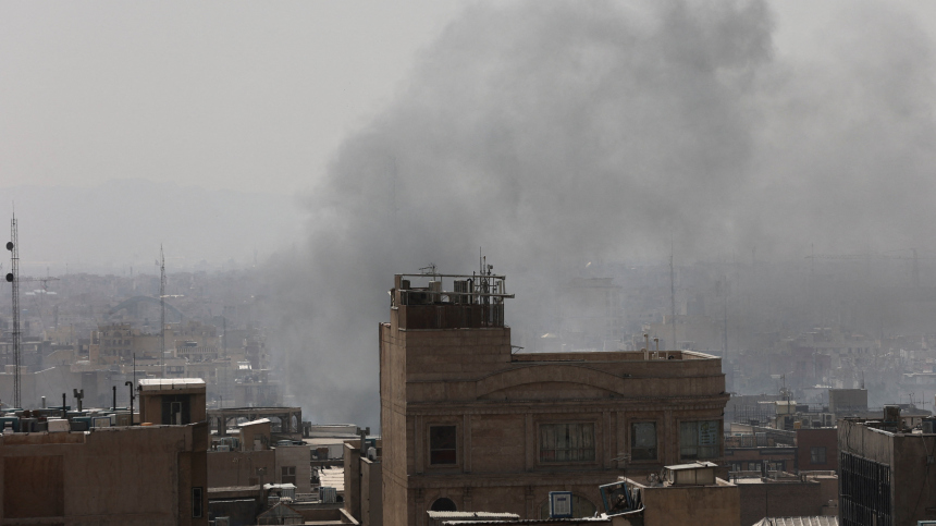 Политолог Храмчихин: удары Израиля по Ирану — не самооборона