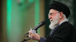 «Трамп заплатит. Месть грядет!» — ведущая заплакала, объявляя о смерти Хаменеи