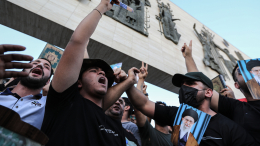 В Багдаде все неспокойно: местные жители собрались штурмовать посольство США