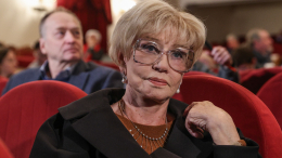 Трогательный привет из прошлого: что Вера Алентова подарила семье перед уходом