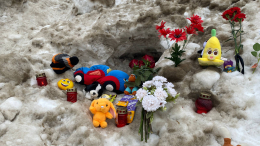 В Подольске создали стихийный мемориал в память об 11-летнем мальчике