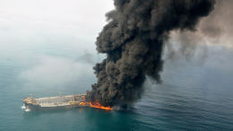 Иран поразил три американских и британских танкера в Персидском заливе