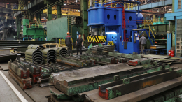 Через систему наставничества на «Севмаше» в год проходит до 2,5 тысячи человек