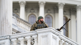 Меры безопасности из-за угрозы теракта усилили вокруг Капитолия