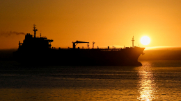 Нефтяной танкер атакован у берегов Омана — есть погибшие