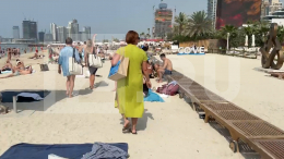 «Звук взрыва заглушил музыку»: что происходит с российскими туристами в Дубае