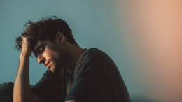 Тревожные звоночки: названы скрытые симптомы депрессии