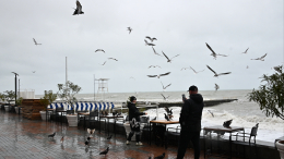 «Апокалипсис?» — у берегов Сочи заметили огромный смерч после землетрясения