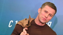 «Ребенку с вами неинтересно»: Курцын о залипании детей в телефон