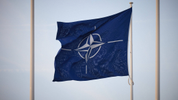 «Обращен против нашей страны»: Захарова о наращивании ядерного потенциала НАТО