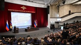 Путин назвал борьбу с подростковой преступностью общенациональной задачей