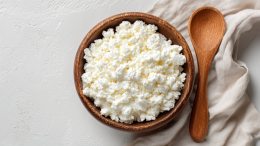 «С учетом современной практики»: в России утвердили новый ГОСТ на творог