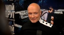 «Пока храп не разлучит нас»: Панфилов не разрешает жене спать отдельно