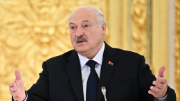 «Я отреагирую»: Лукашенко призвал женщин писать ему, если их кто-то обидит