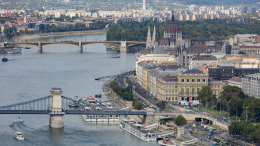 В Будапеште пропали инкассаторы украинского «Ощадбанка»: что случилось