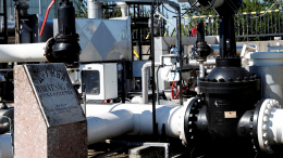 Венгрия приостановила транзит грузов на Украину из-за «Дружбы»