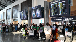 «Над нами шутят»: США бросили застрявших на Ближнем Востоке американцев