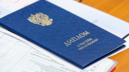 Вундеркинд Алиса Теплякова в 13 лет получила диплом педагога-психолога