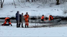 Спасатели осмотрели пять километров береговой линии реки в Звенигороде в поисках пропавших детей