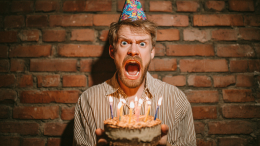 Не хочу торта и гостей: почему после 30 лет бесит день рождения