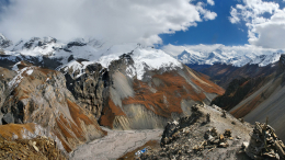 Пробки на вершине мира: Непал хочет закрыть Эверест для неопытных альпинистов