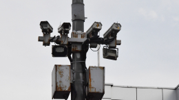 «Лица не видно — штраф отменят»: когда можно оспорить наказание за нарушение ПДД с камеры