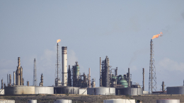 ОАЭ полностью закрыли крупнейший нефтеперерабатывающий завод после атаки БПЛА