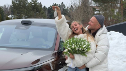 Звезда «Реальных пацанов» Селиванов подарил жене на 8 Марта авто за 9 миллионов