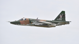 Самолеты Су-25 уничтожили «опорник» боевиков ВСУ. Лучшее видео из зоны СВО