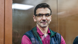 Экс-министру Абызову продлили арест до 15 июня по новому делу