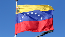 Песков: Венесуэла остается дружественной для России страной