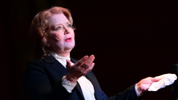 Путин и Лукашенко поздравили актрису Алферову с юбилеем