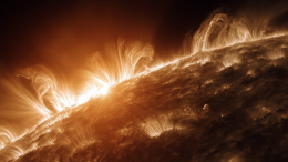 Первая за три дня мощная вспышка произошла на Солнце