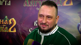 «Неотразим в гладиаторском плаще»: Амиров про полуголого Курцына