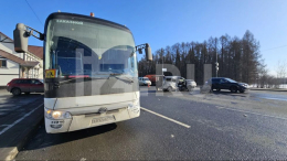 Девять человек пострадали в ДТП с участием экскурсионного автобуса в Москве