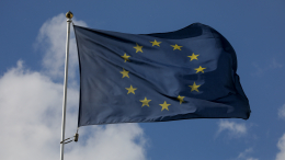 ЕС исключил двух человек из антироссийских санкций