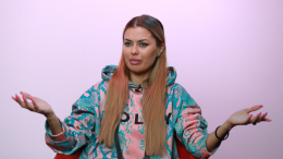 Виктория Боня призналась, что после родов заподозрила подмену дочери