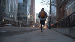 Спорт со вкусом: зачем бегуны начали взбивать масло во время тренировок