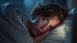 Громкий храп разрушает семьи: 47% разведенных пар назвали причину расставания