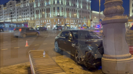 Автомобиль посла Алжира попал в ДТП в центре Москвы