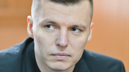 «Сразу идут к ней»: с кем живут дети блогера Лерчек после госпитализации блогера