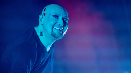 «Зубы на микрофоне висят»: Шура о курьезе на концерте