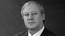 Умер заслуженный артист России Дмитрий Твердохлебов