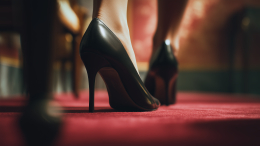 «Голодные игры» по-настоящему: как россиянок продают в рабство за границей