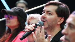 «Мода отвлекает от проблем»: дизайнер Алексеев о фантастическом стиле в одежде