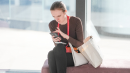 Москвичам с помощью SMS объяснили причины ограничения мобильного интернета