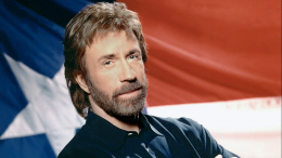 «Чрезвычайная ситуация»: актера Чака Норриса госпитализировали на Гавайях