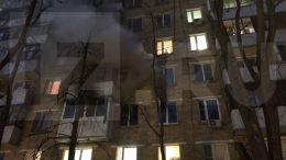 «Помогите!» — Мама с ребенком оказались в огненной ловушке из-за пожара в Москве